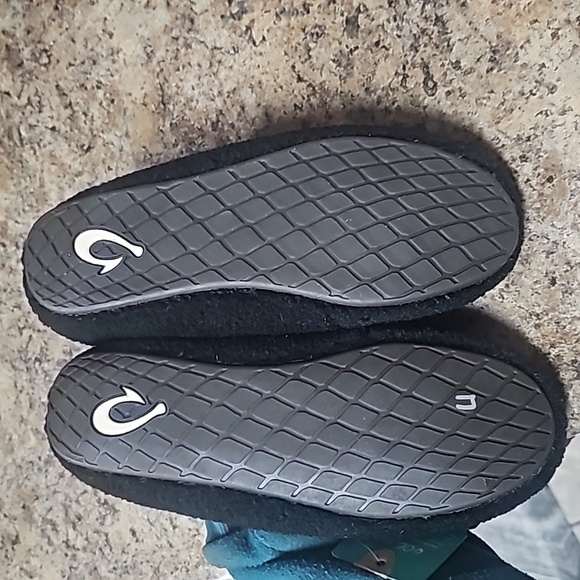 Slippers - Picture 4 of 6